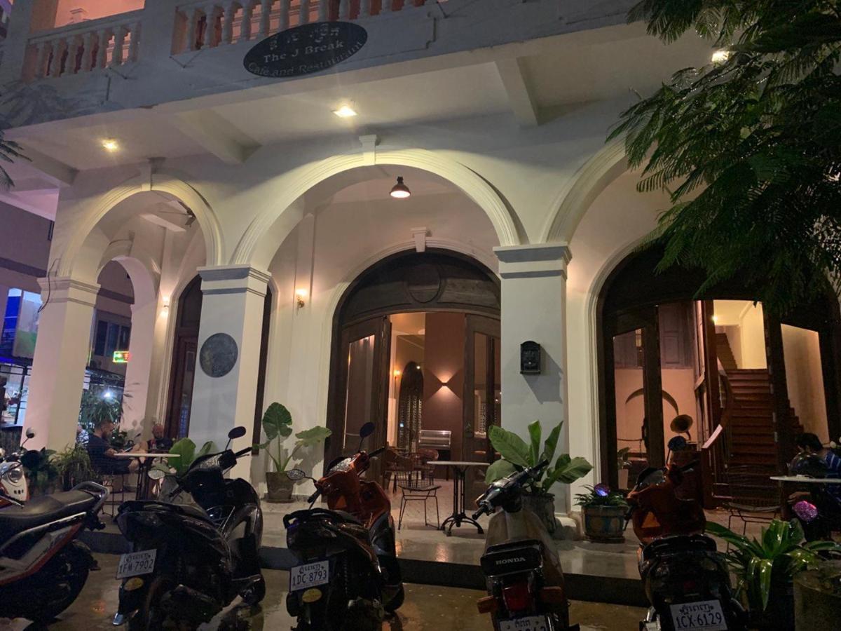 The J Break Boutique Hotel Kampot Buitenkant foto