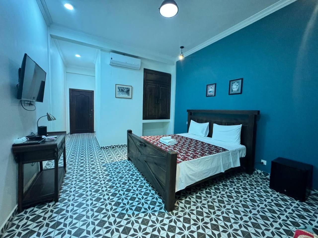 The J Break Boutique Hotel Kampot Buitenkant foto