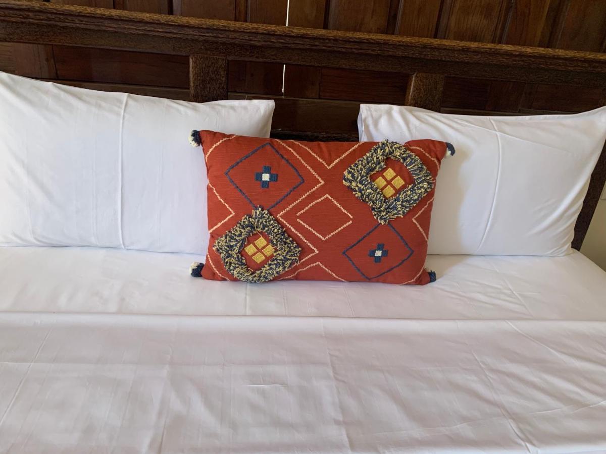The J Break Boutique Hotel Kampot Buitenkant foto